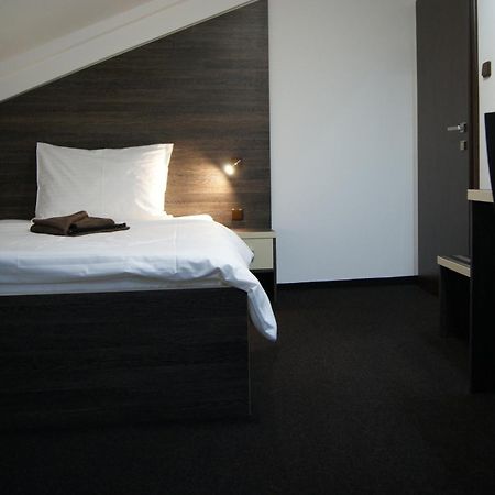 Trebovicky Mlyn Hotel Ostrava Kamer foto