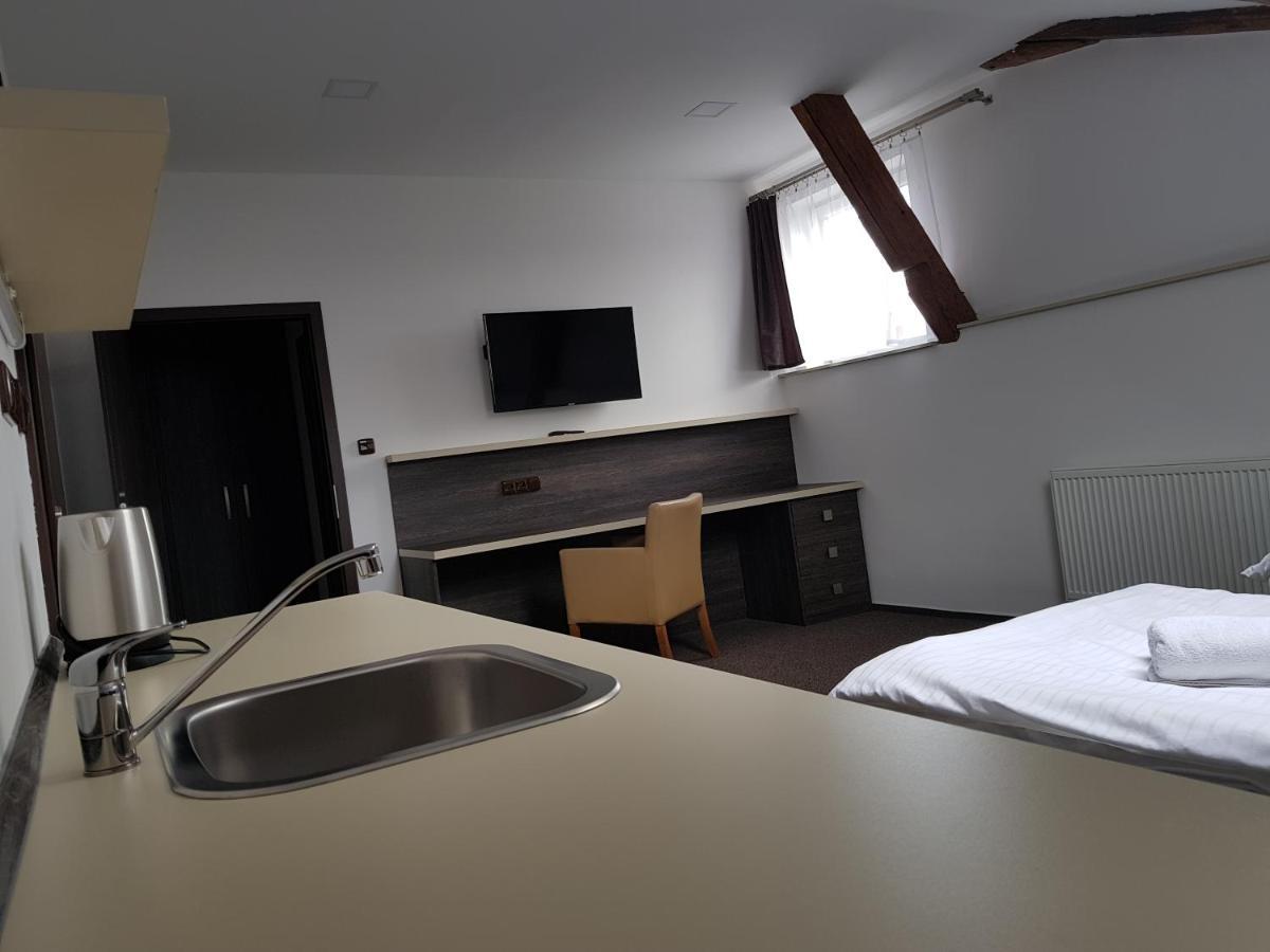 Trebovicky Mlyn Hotel Ostrava Buitenkant foto