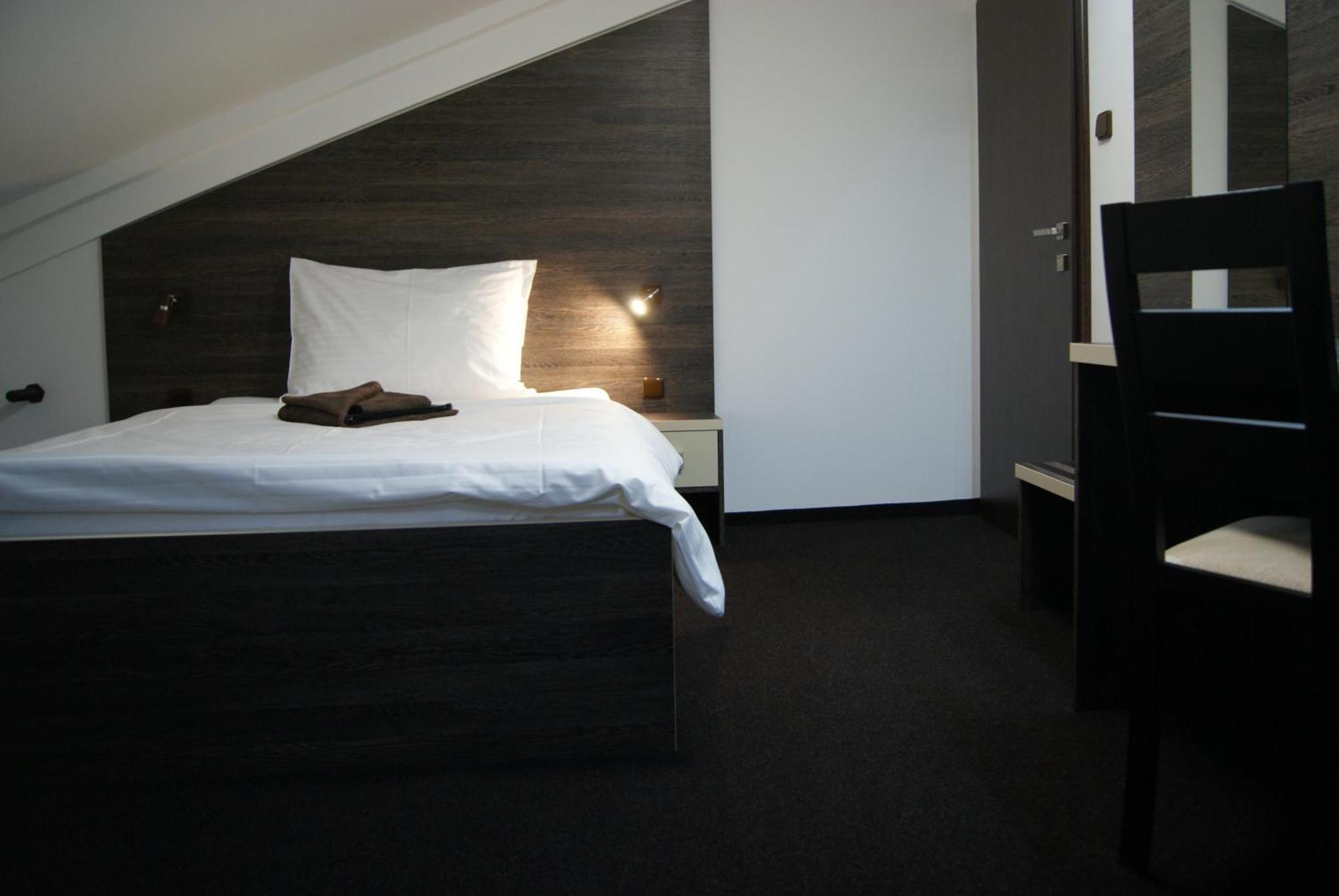 Trebovicky Mlyn Hotel Ostrava Kamer foto