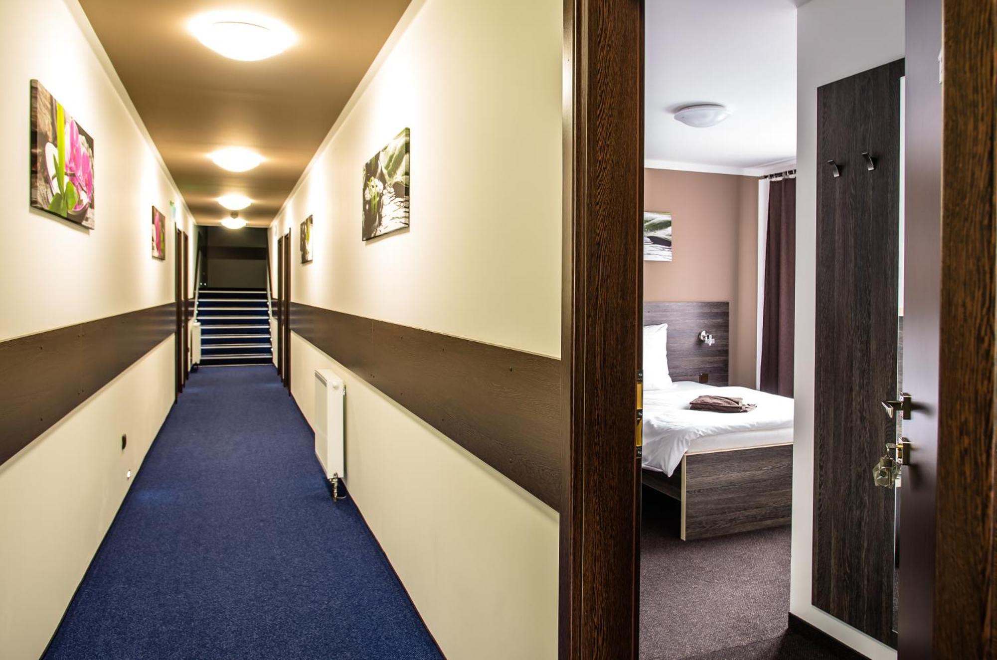 Trebovicky Mlyn Hotel Ostrava Kamer foto