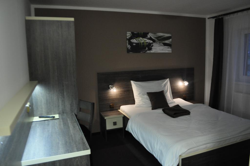 Trebovicky Mlyn Hotel Ostrava Buitenkant foto