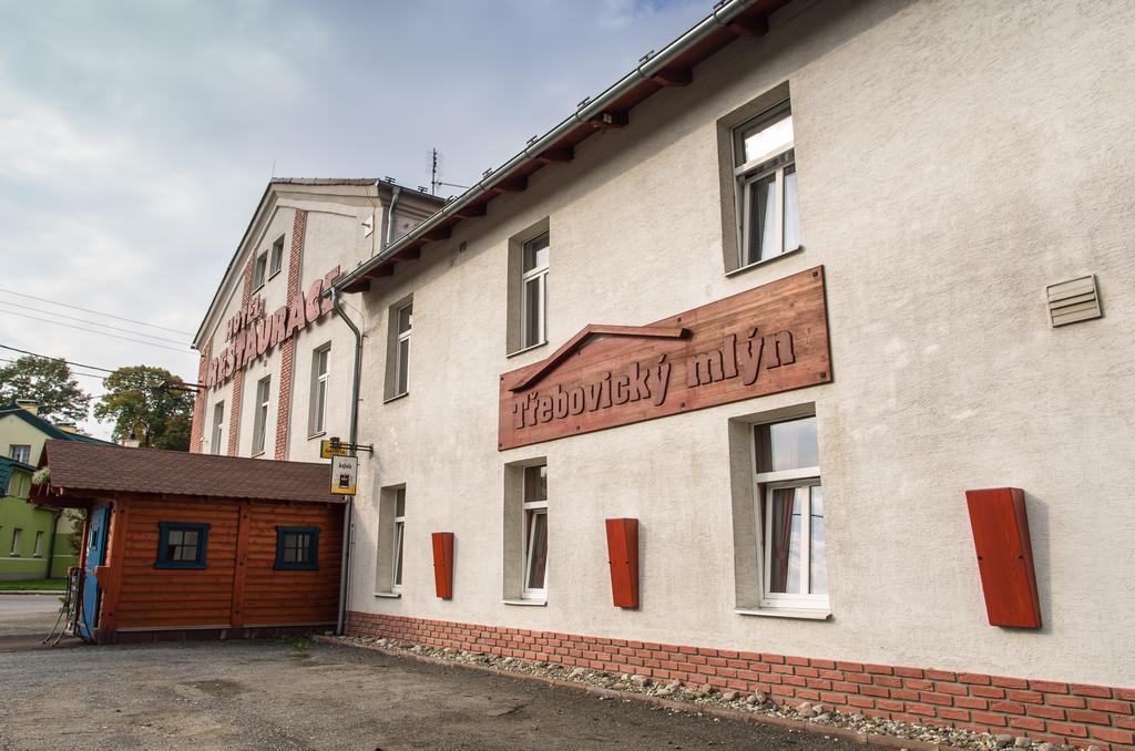 Trebovicky Mlyn Hotel Ostrava Buitenkant foto