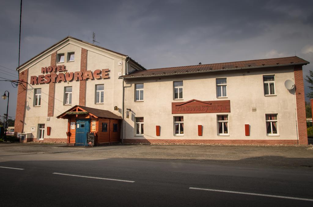 Trebovicky Mlyn Hotel Ostrava Buitenkant foto