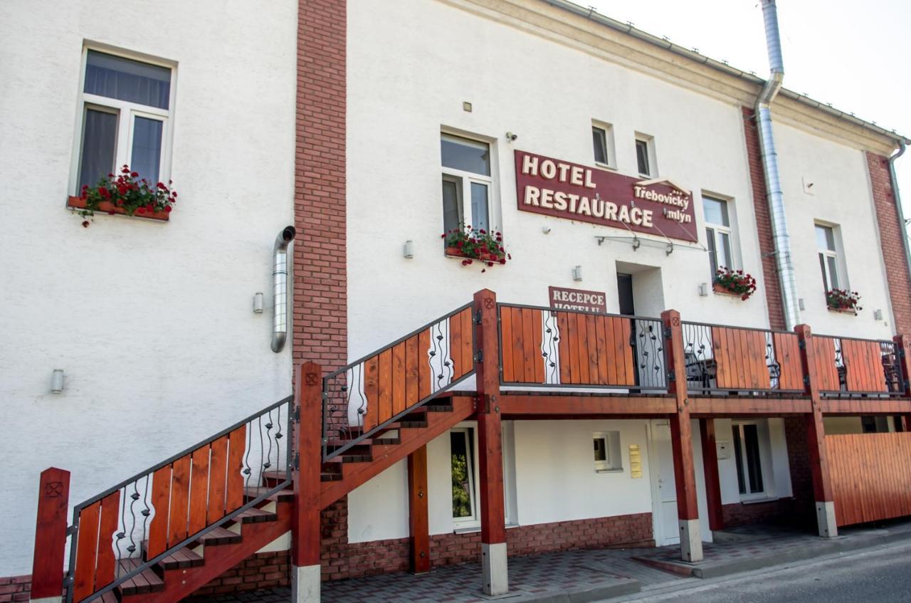 Trebovicky Mlyn Hotel Ostrava Buitenkant foto